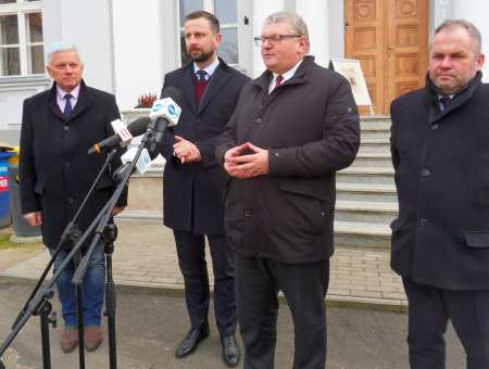 Apelowali o odblokowanie środków unijnych