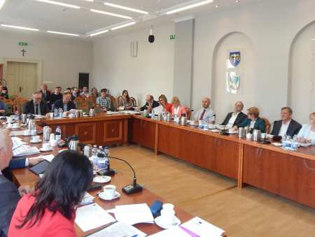 Więcej na drogę powiatową