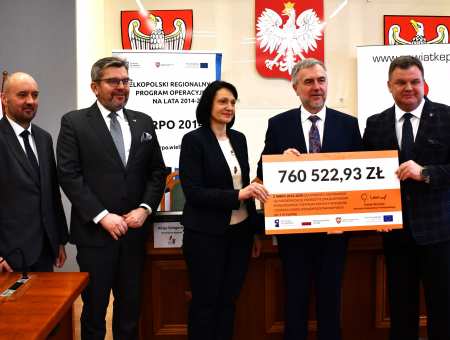 Podpisanie umowy termomodernizacyjnej