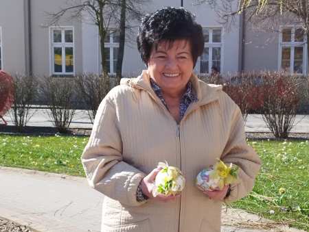 Tworzy pisankowe arcydzieła