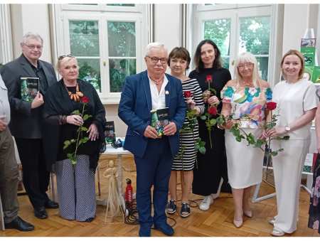 „W wierszach dzielę się sobą”