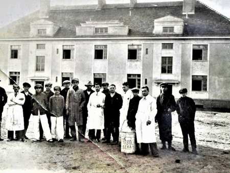 Historia Urzędu Celnego w Łęce Opatowskiej