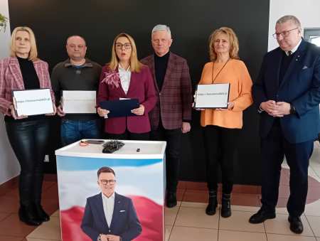 Promowali marszałka Sejmu