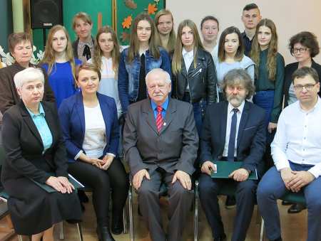 Filatelistyczna podróż do „Jądra ciemności”