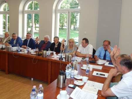 Absolutorium dla Zarządu Powiatu bez jednomyślności