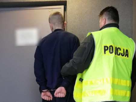 Znieważyli funkcjonariuszy i naruszyli ich nietykalność