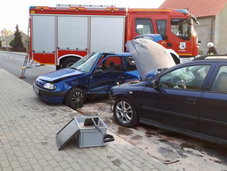 Opel zderzył się z citroenem