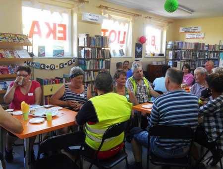 Rajd odjazdowych bibliotekarzy i czytelników
