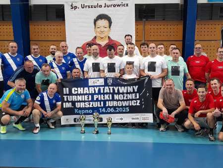 Uczcili pamięć Urszuli Jurowicz. W akcji między innymi byli skoczkowie i oldboje Polonii