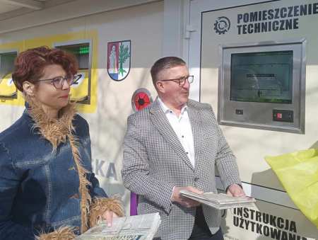 Altanę na odpady postawiono w Łęce