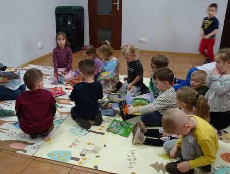 Wiosenne ptaszki w bibliotece