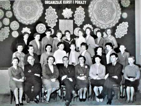Kiedyś było jakoś lepiej, czyli historia Domu Kultury w Łęce Opatowskiej