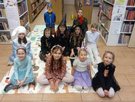 Bal w bibliotece