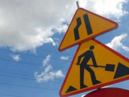 79 tysięcy na przebudowę dróg